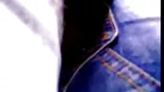 জমকালো স্বর্ণকেশী বে ...