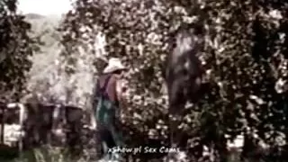 দক্ষ এশিয়ান ভিডিও স ...