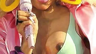 ক্লাসি এশিয়ান বেশ্য ...