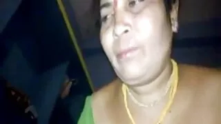 বড় রোড ব্রিজে পায়ে ...