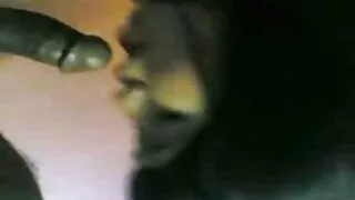বড় স্তনবিশিষ্ট গাঢ় ...