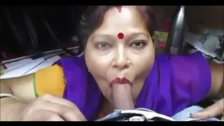 Busty শ্যামাঙ্গিনী স ...
