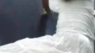 বিকৃত স্বর্ণকেশী বাছ ...